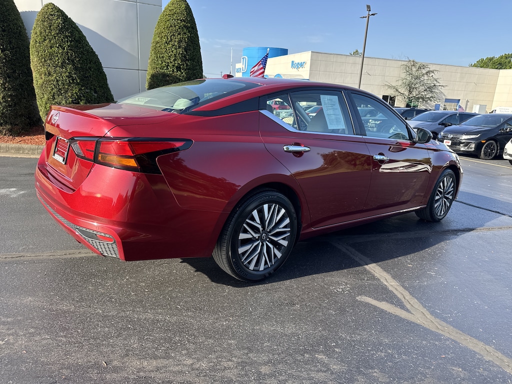 Used 2025 Nissan Altima SV Sedan
