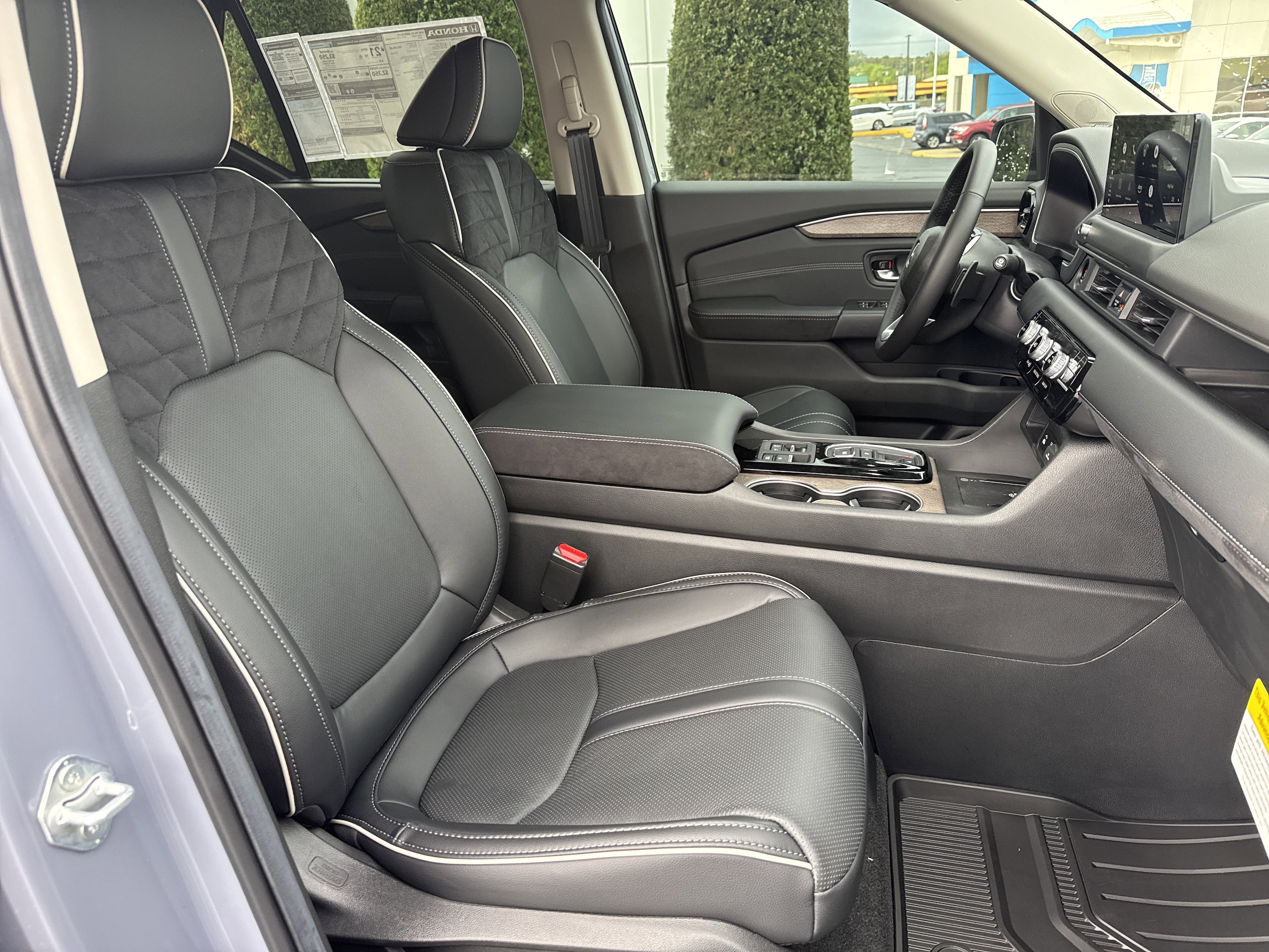 2026 Honda Pilot Elite - Photo 19
