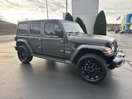 2023 Jeep Wrangler 4xe Sahara SUV