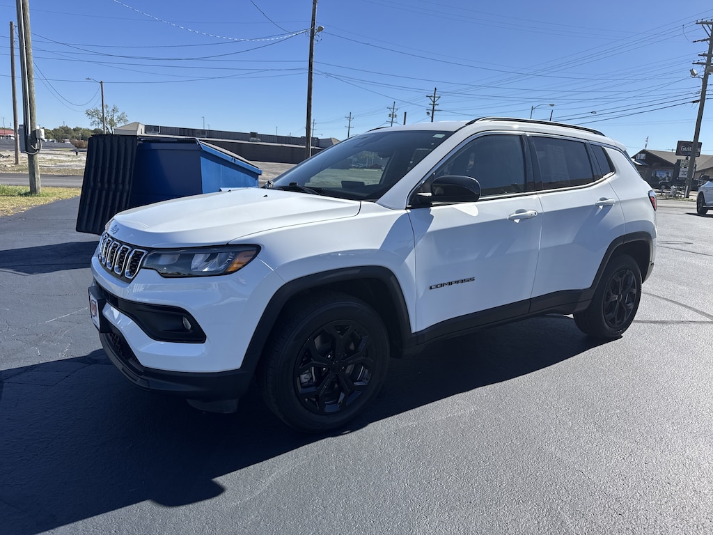 Used 2024 Jeep Compass Latitude SUV
