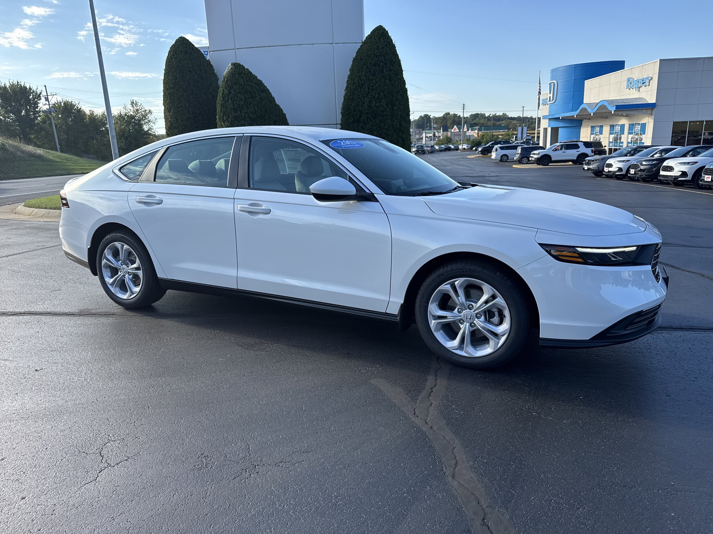 2025 Honda Accord LX's photo