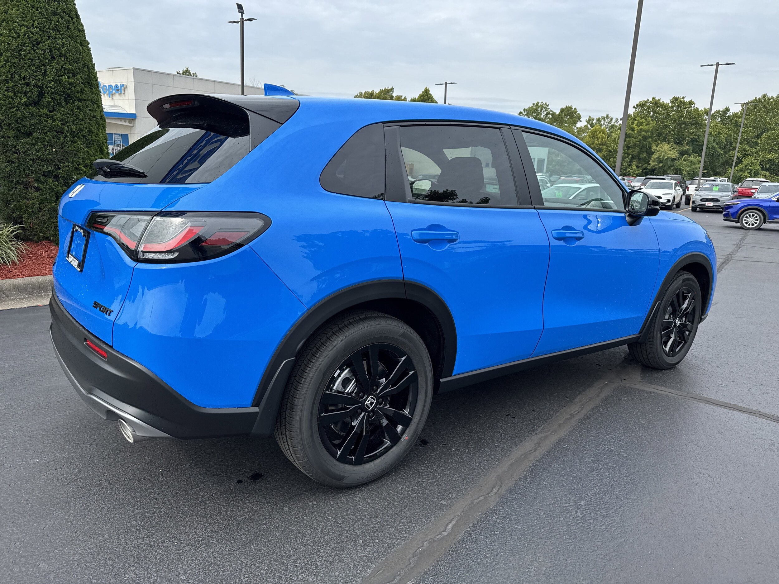 2026 Honda HR-V Sport photo 4