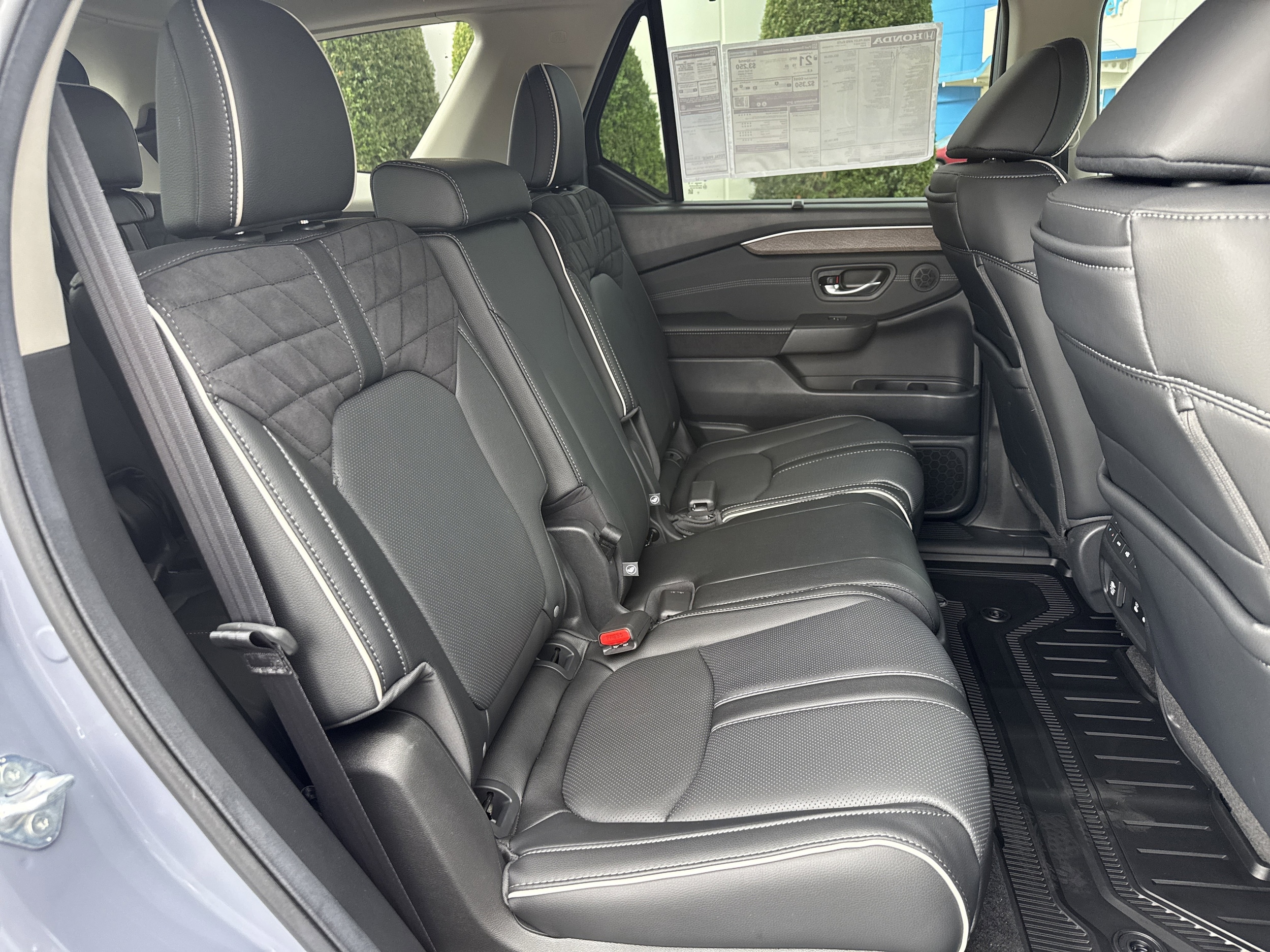 2026 Honda Pilot Elite - Photo 17