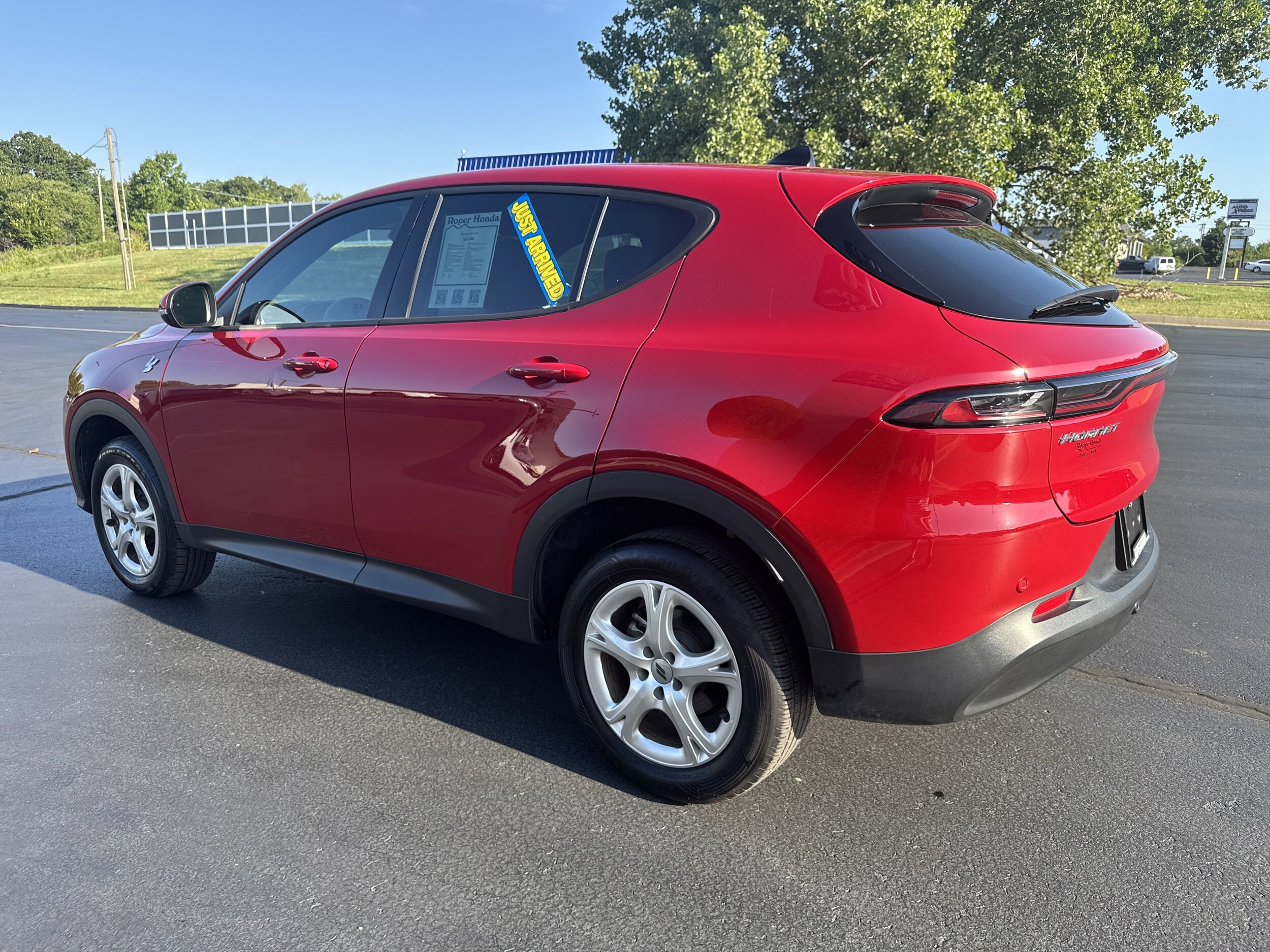2024 Dodge Hornet GT photo 2