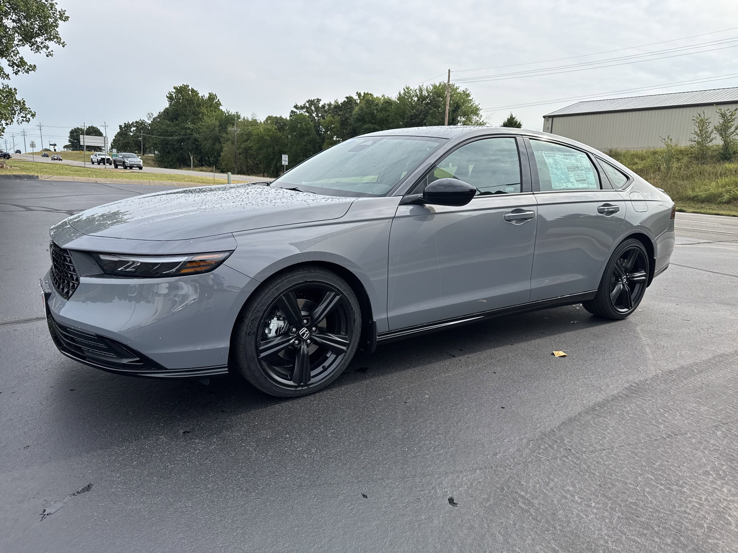 2025 Honda Accord Hybrid Sport-L photo 2