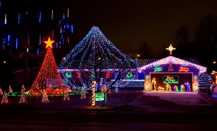 Best Neighborhoods to See Christmas Lights Near Joplin, MO