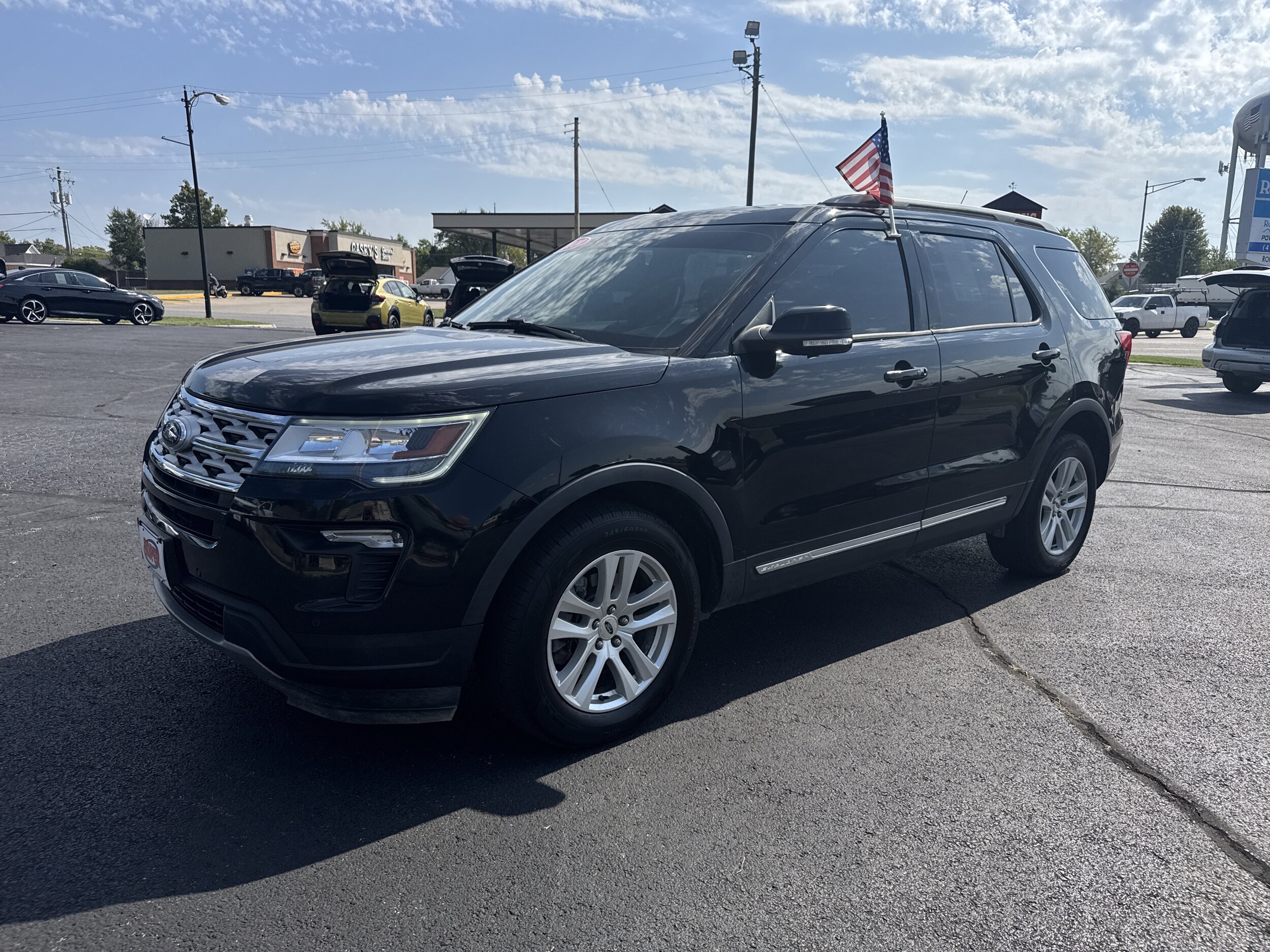2018 Ford Explorer XLT photo 2