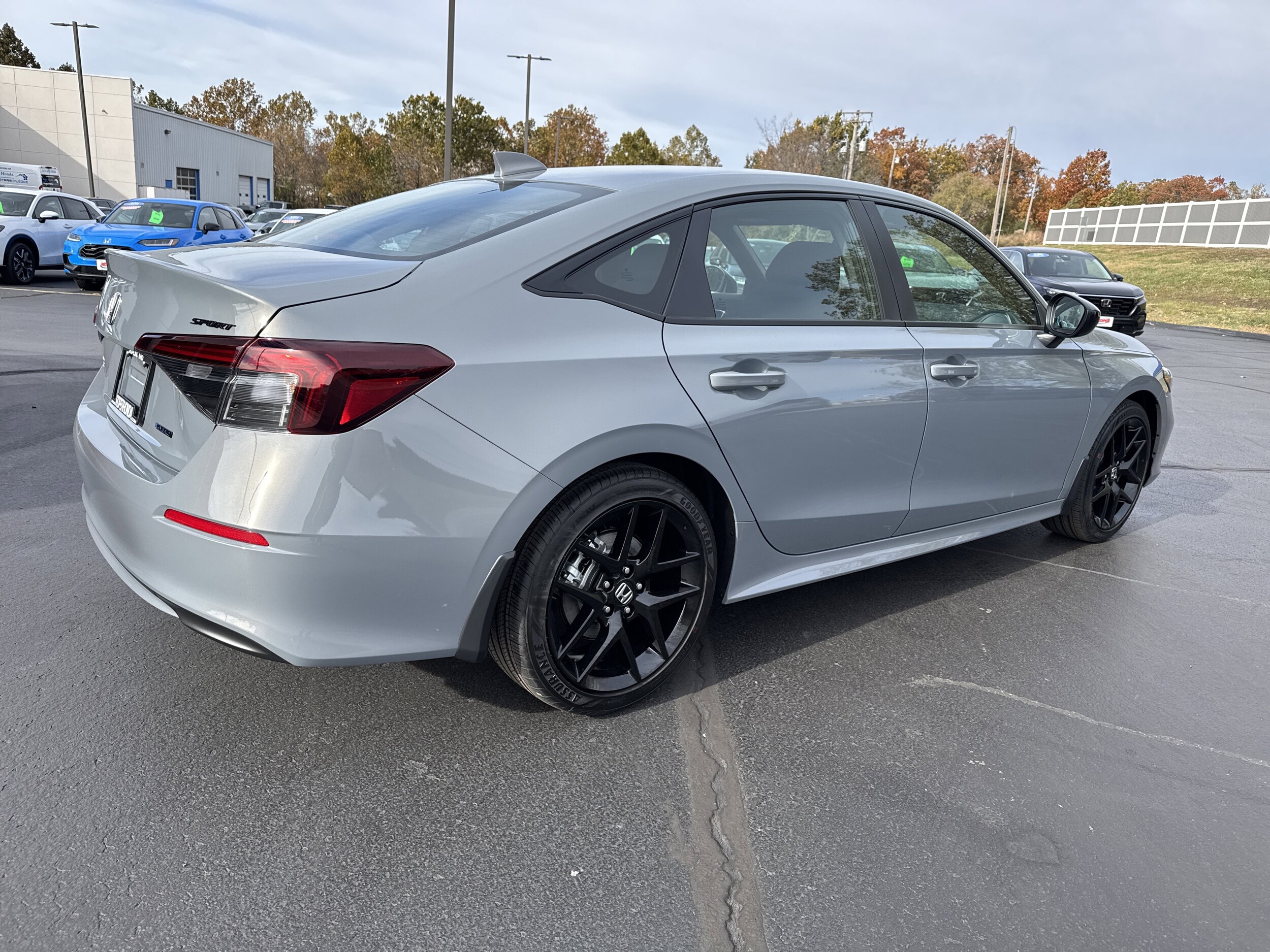 2026 Honda Civic Hybrid Sport photo 4