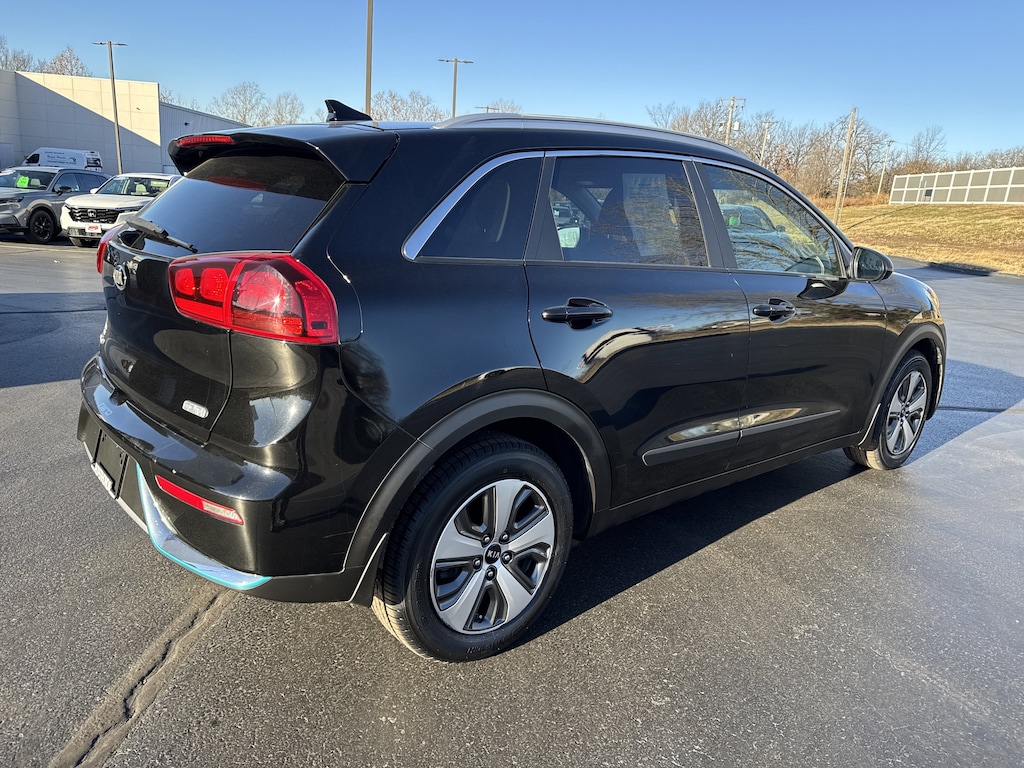 Used 2019 Kia Niro Plug-In Hybrid LX SUV