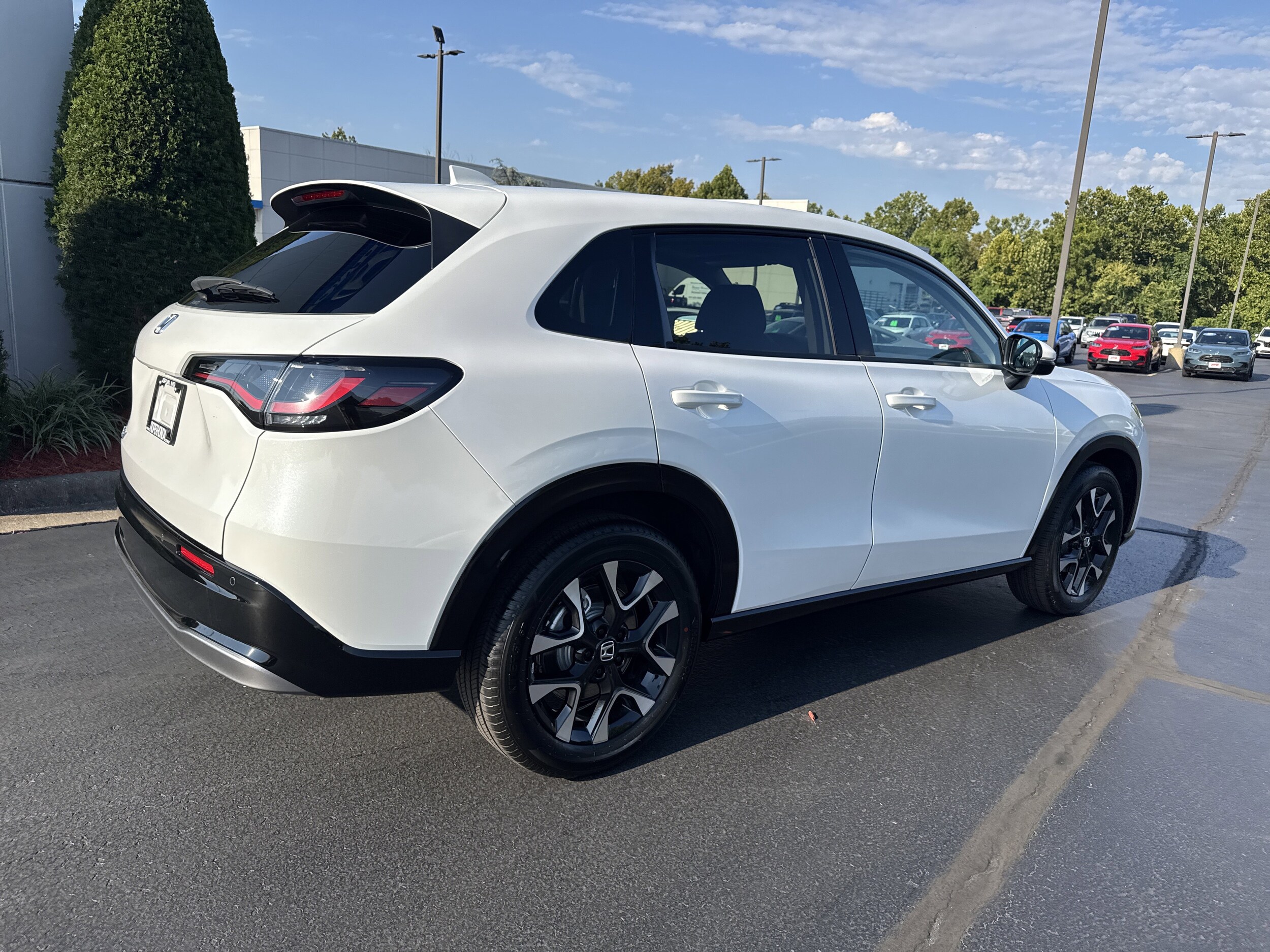 2026 Honda HR-V EX-L photo 4
