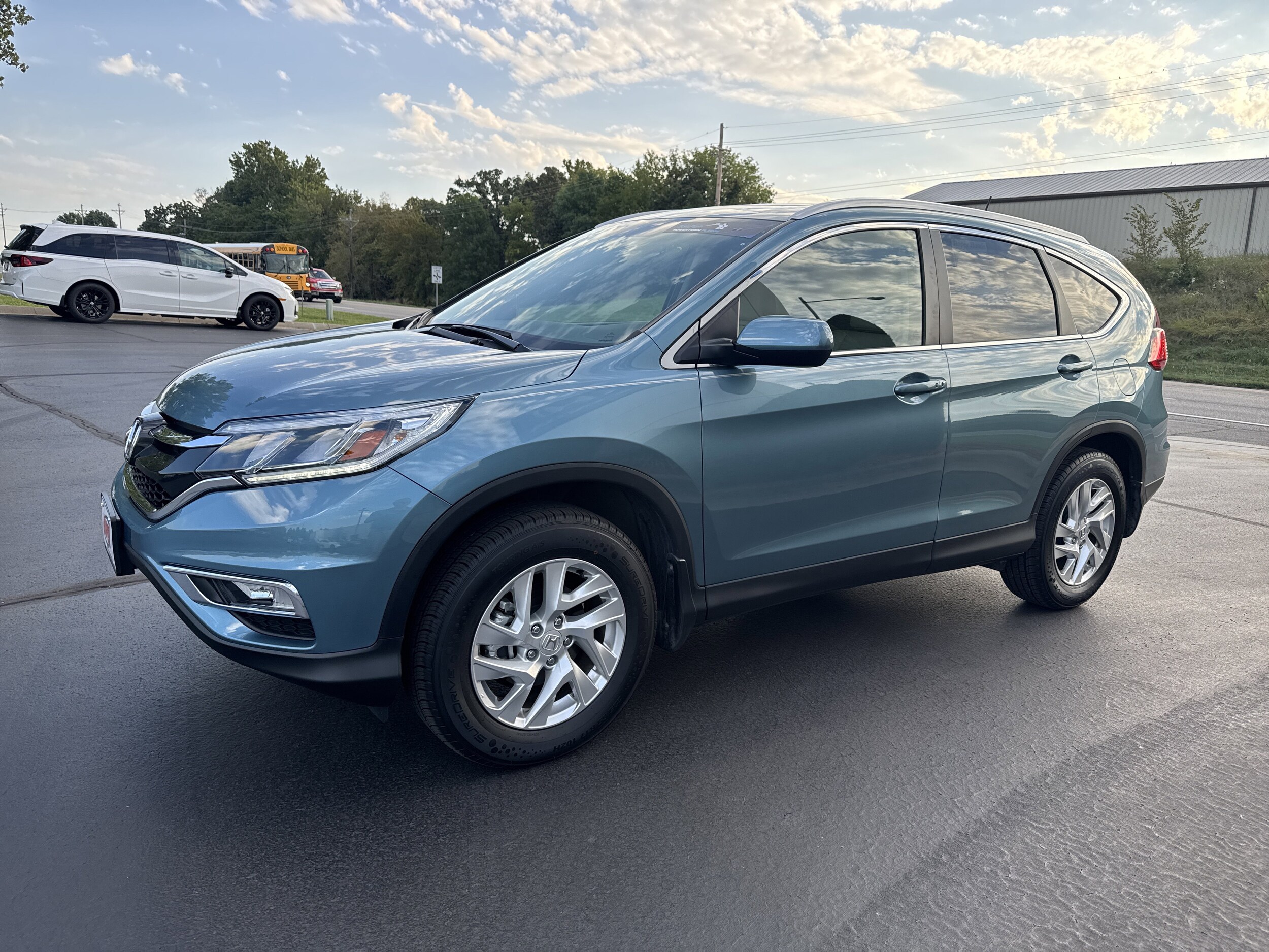 2016 Honda CR-V EX-L photo 2