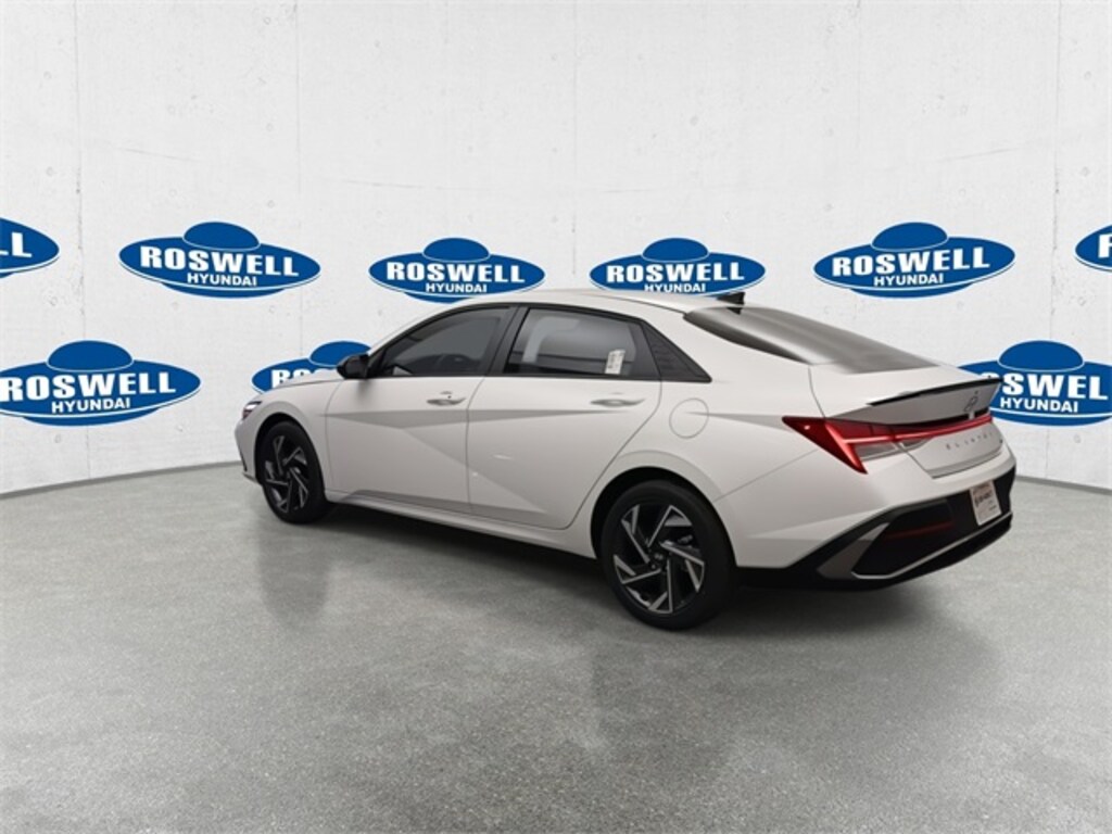 New 2025 Hyundai Elantra Hybrid SEL Sport Sedan