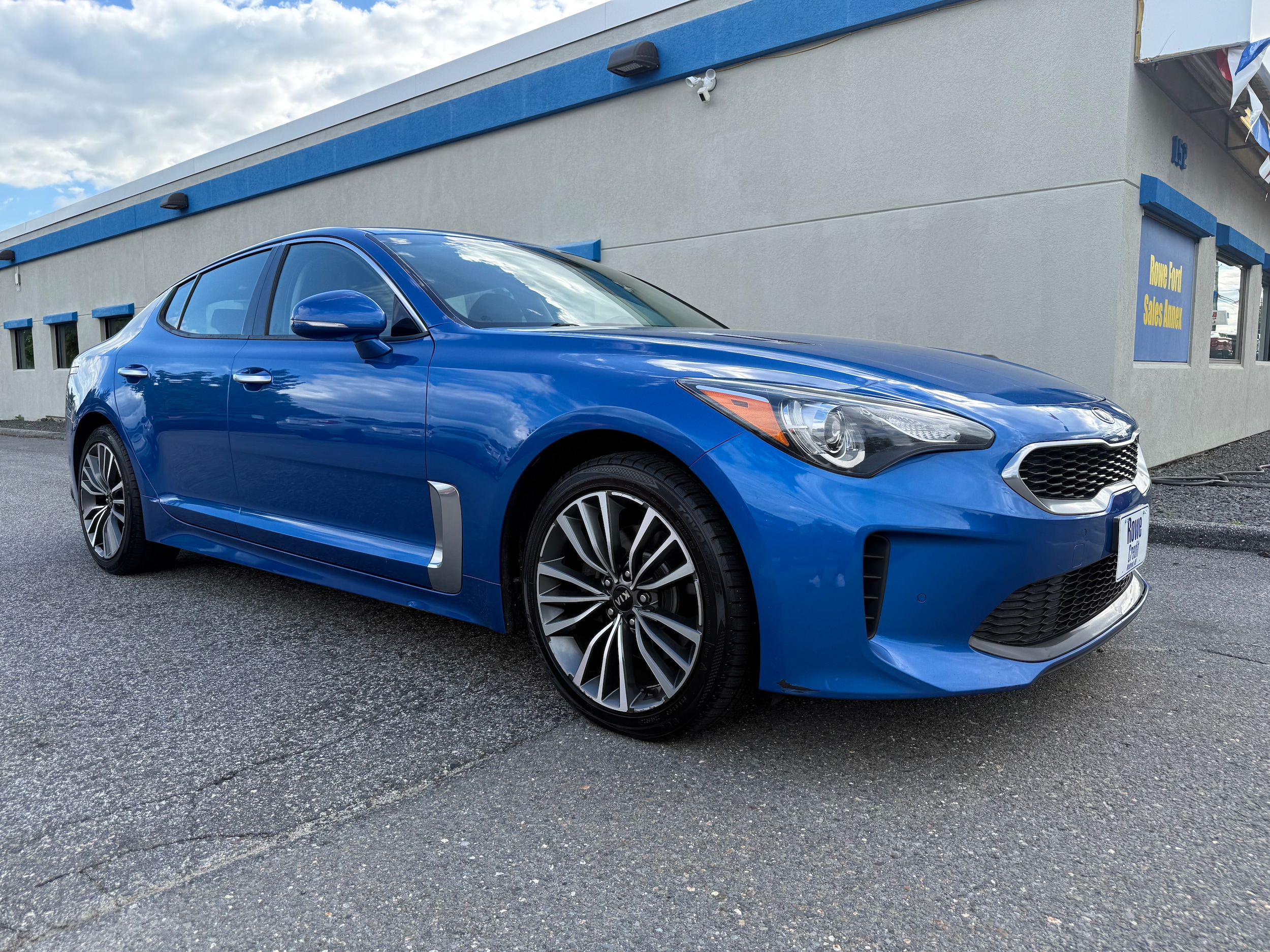 2019 Kia Stinger Stinger AWD's photo