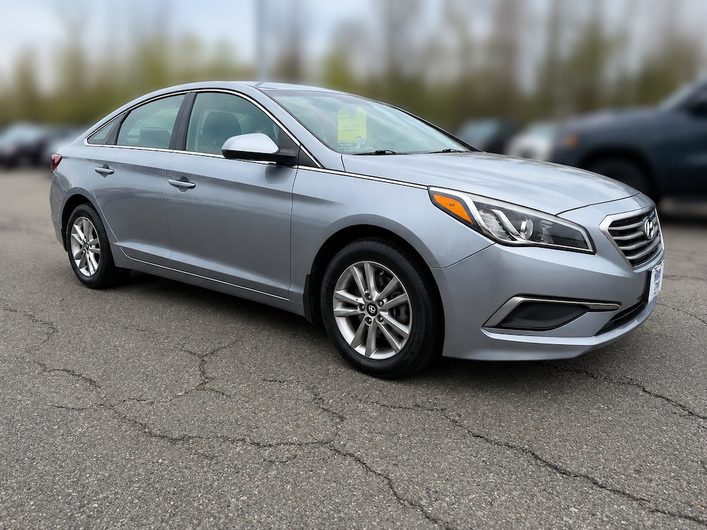 Used 2016 Hyundai Sonata SE Sedan