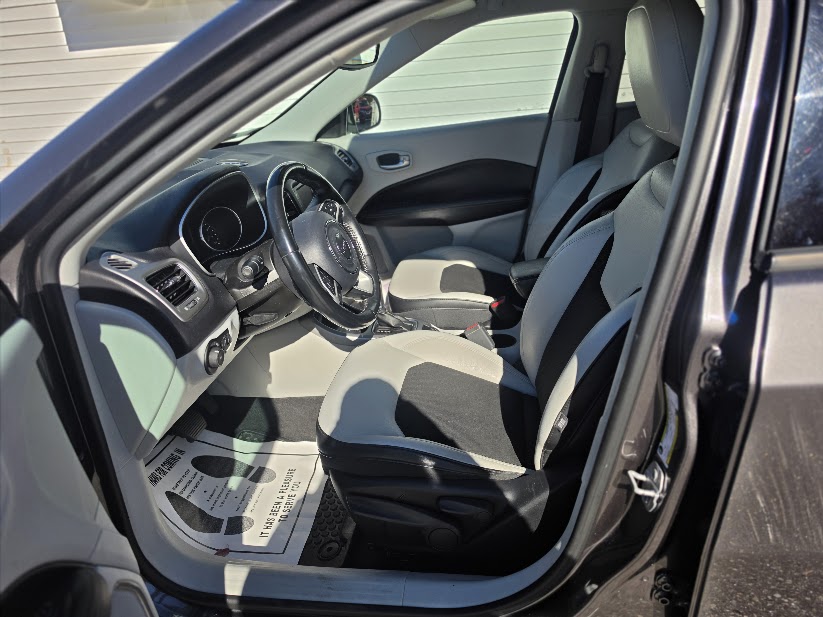 Used 2018 Jeep Compass Latitude 4x4 SUV