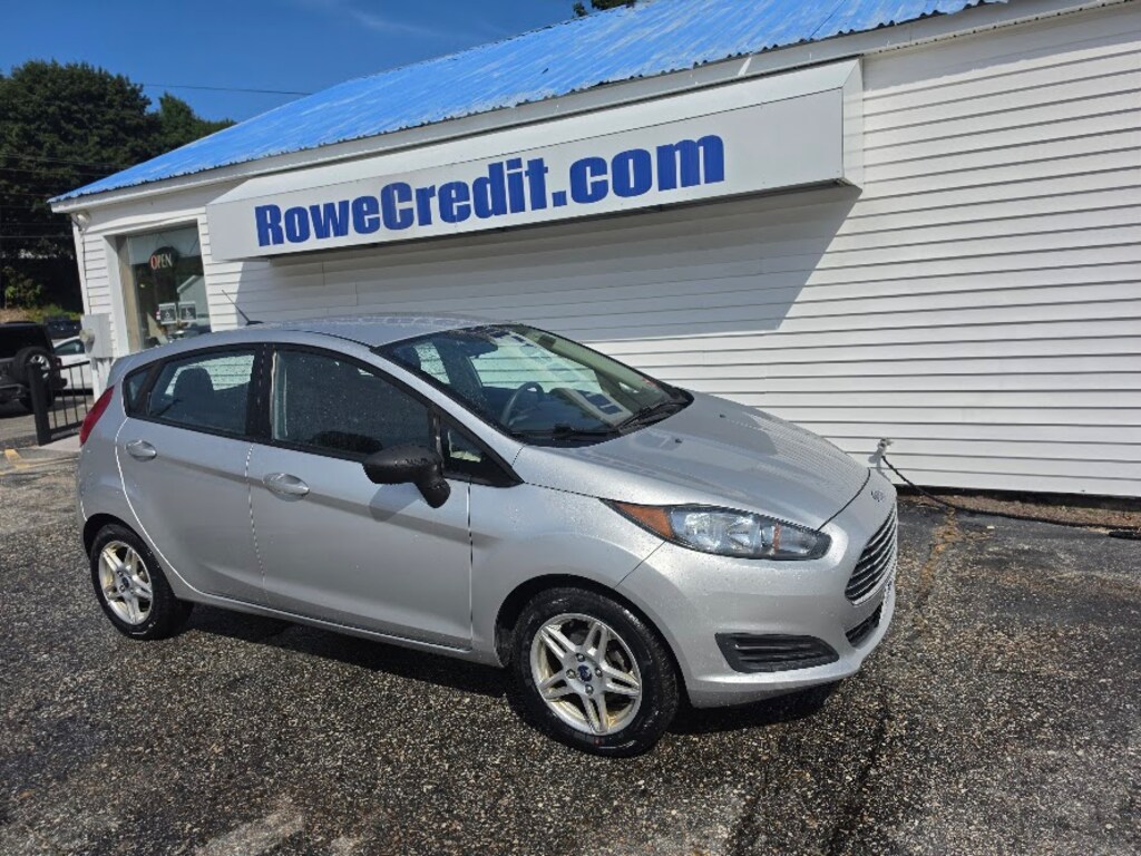 Used 2017 Ford Fiesta SE Hatchback