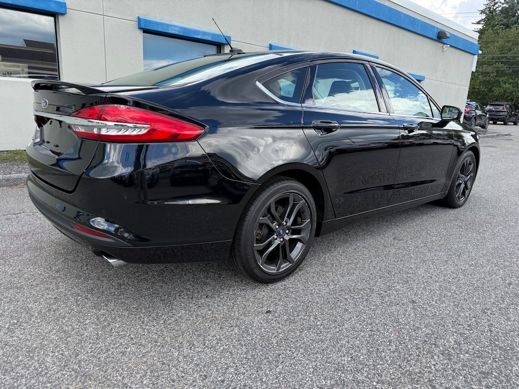 Used 2018 Ford Fusion SE Sedan