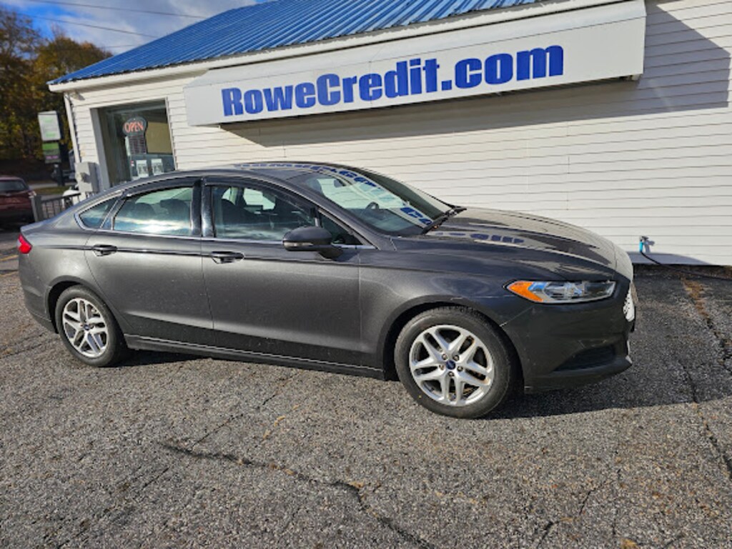 Used 2015 Ford Fusion SE Sedan