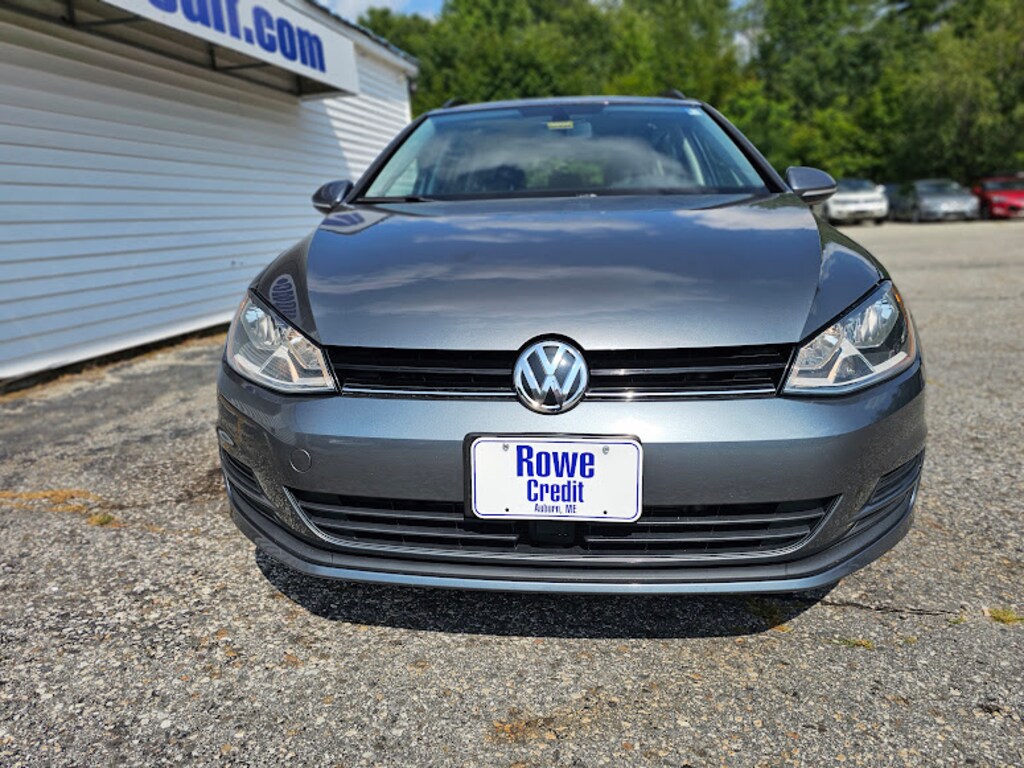 Used 2016 Volkswagen Golf SportWagen TSI SE 4-Door Automatic Wagon