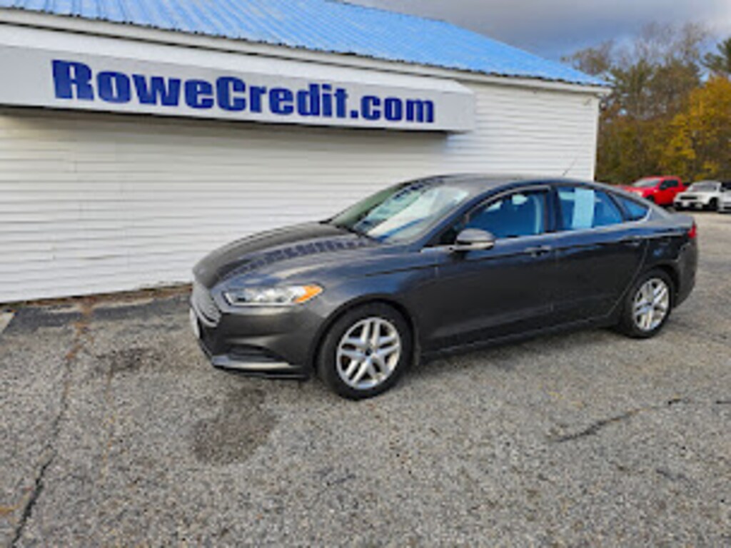 Used 2015 Ford Fusion SE Sedan