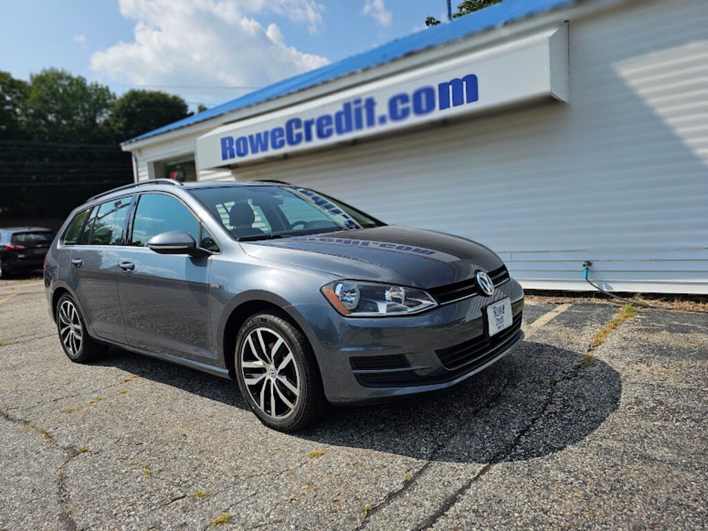 Used 2016 Volkswagen Golf SportWagen TSI SE 4-Door Automatic Wagon
