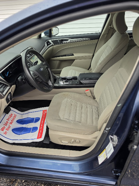 Used 2018 Ford Fusion SE Sedan
