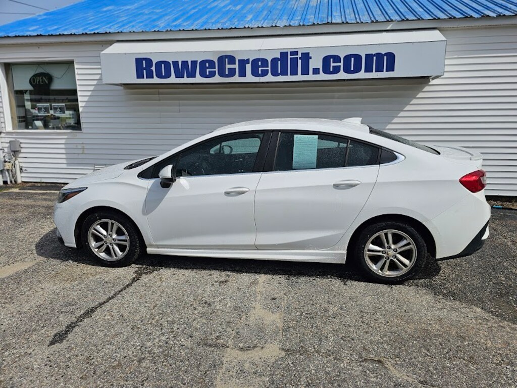 Used 2017 Chevrolet Cruze LT Auto Sedan