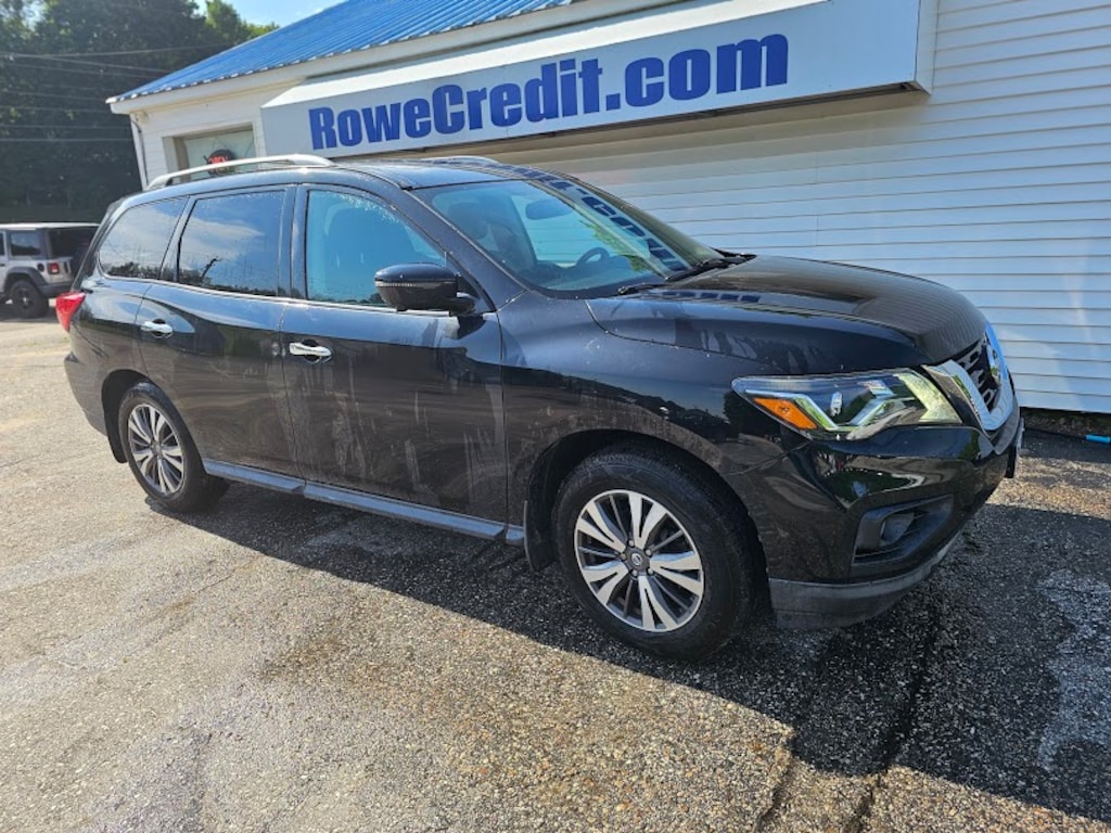 Used 2017 Nissan Pathfinder SL SUV