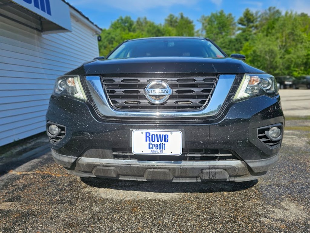 Used 2017 Nissan Pathfinder SL SUV