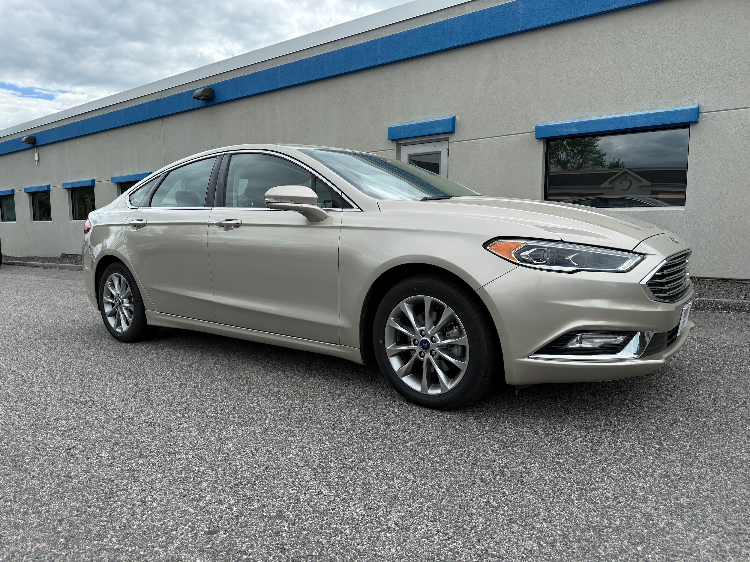 2017 Ford Fusion SE FWD's photo