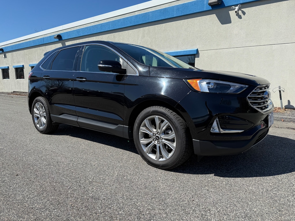 Used 2024 Ford Edge Titanium SUV