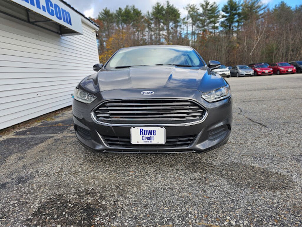 Used 2015 Ford Fusion SE Sedan
