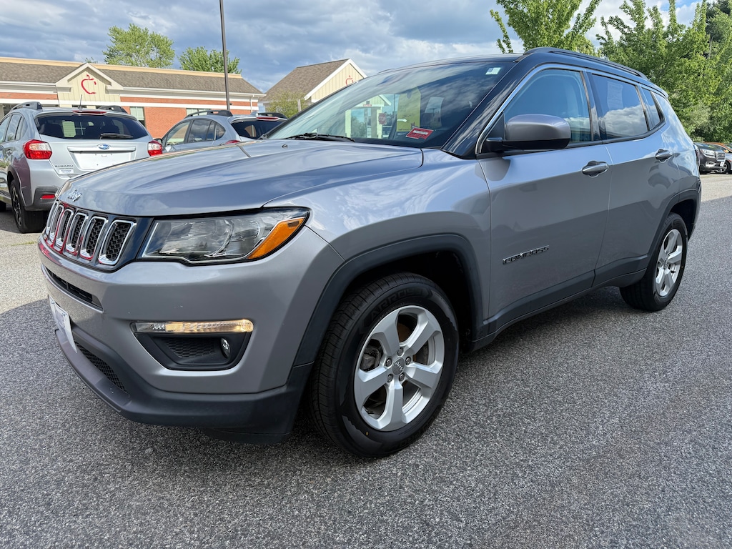 Used 2018 Jeep Compass Latitude FWD SUV