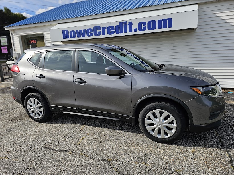 2017 Nissan Rogue S's photo