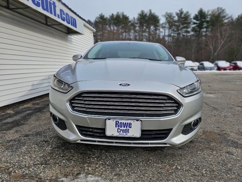 Used 2016 Ford Fusion SE Sedan