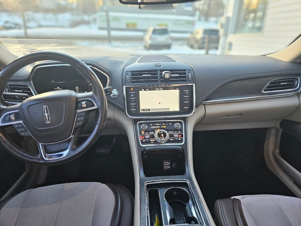 Used 2017 Lincoln Continental Select Sedan