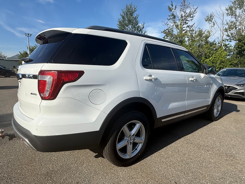 Used 2017 Ford Explorer XLT SUV