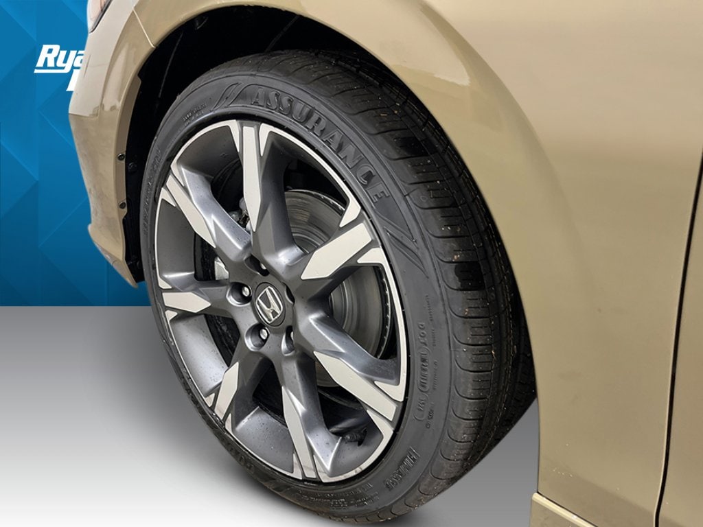 2026 Honda Civic Hatchback Sport Touring - Photo 11