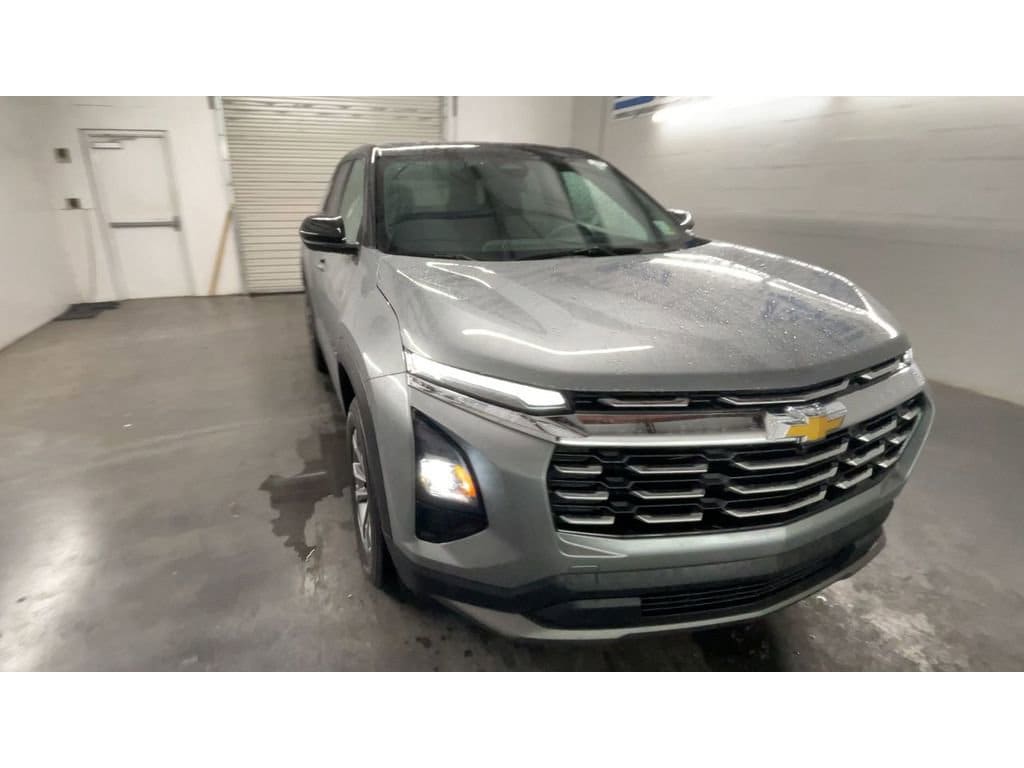Used 2025 Chevrolet Equinox LT SUV