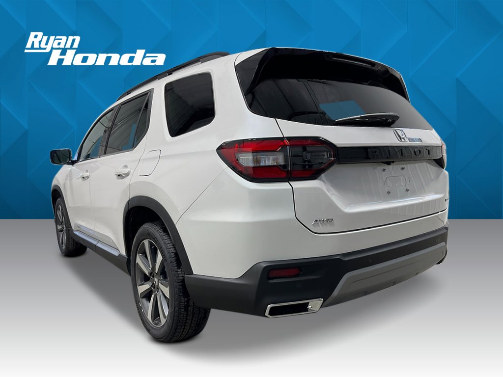 2025 Honda Pilot Touring photo 3