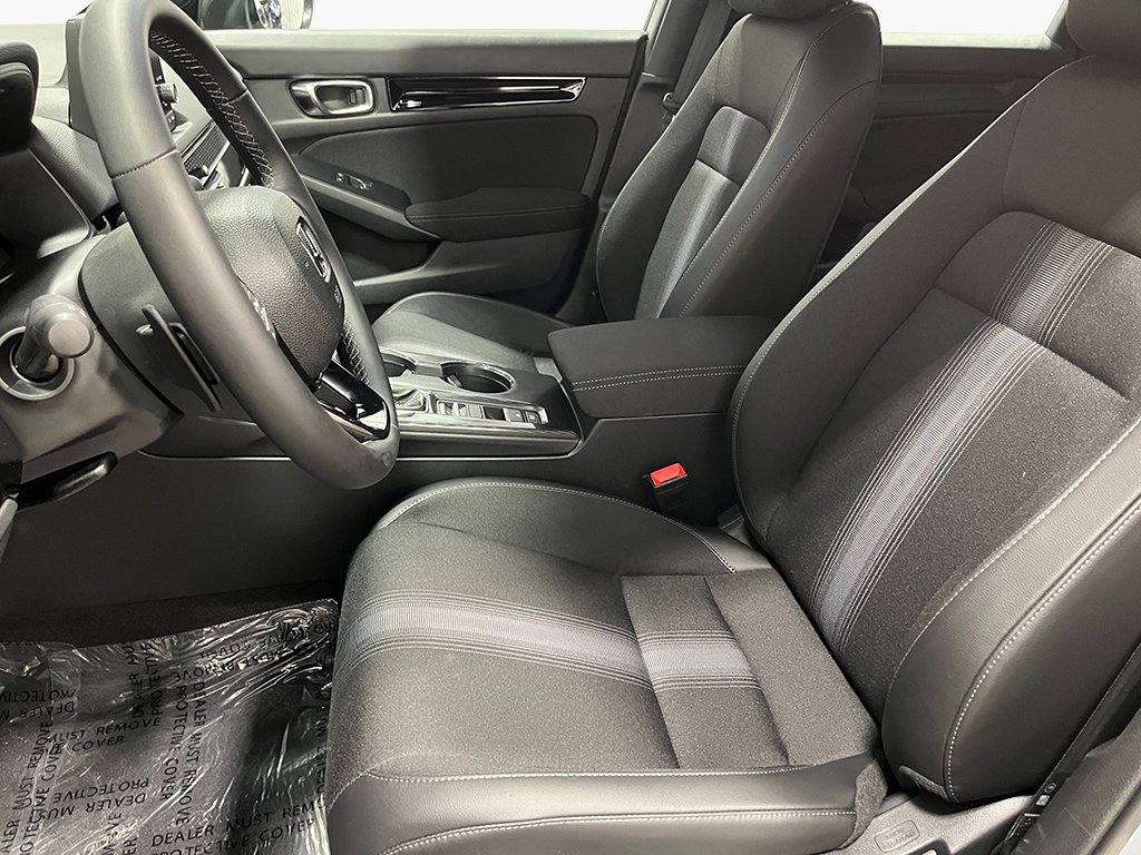 2026 Honda Civic Hatchback Sport - Photo 9