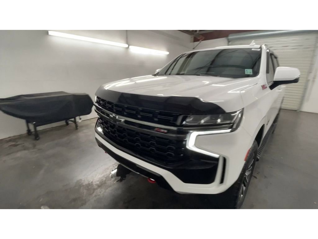 2021 Chevrolet Tahoe Z71 photo 3