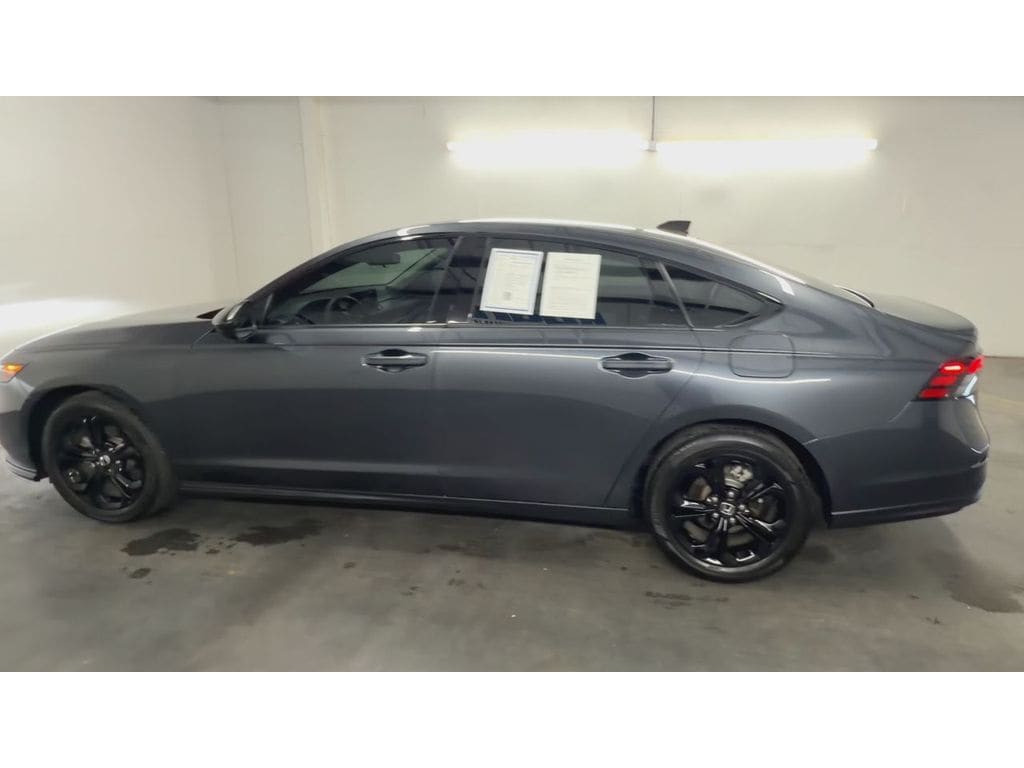2025 Honda Accord SE - Photo 6