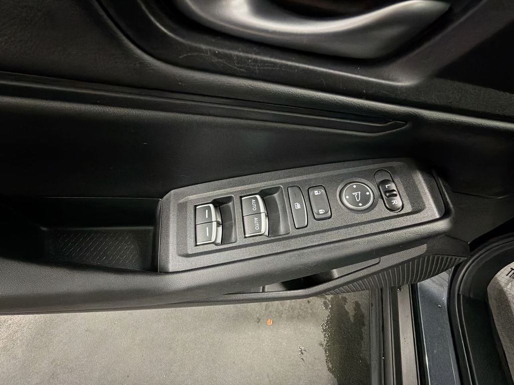 2025 Honda Accord SE - Photo 23