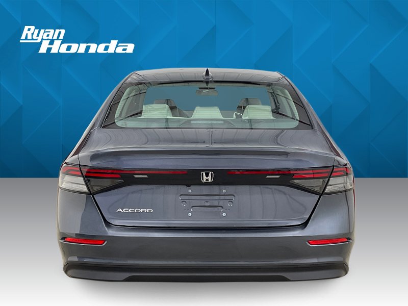 2025 Honda Accord LX photo 4