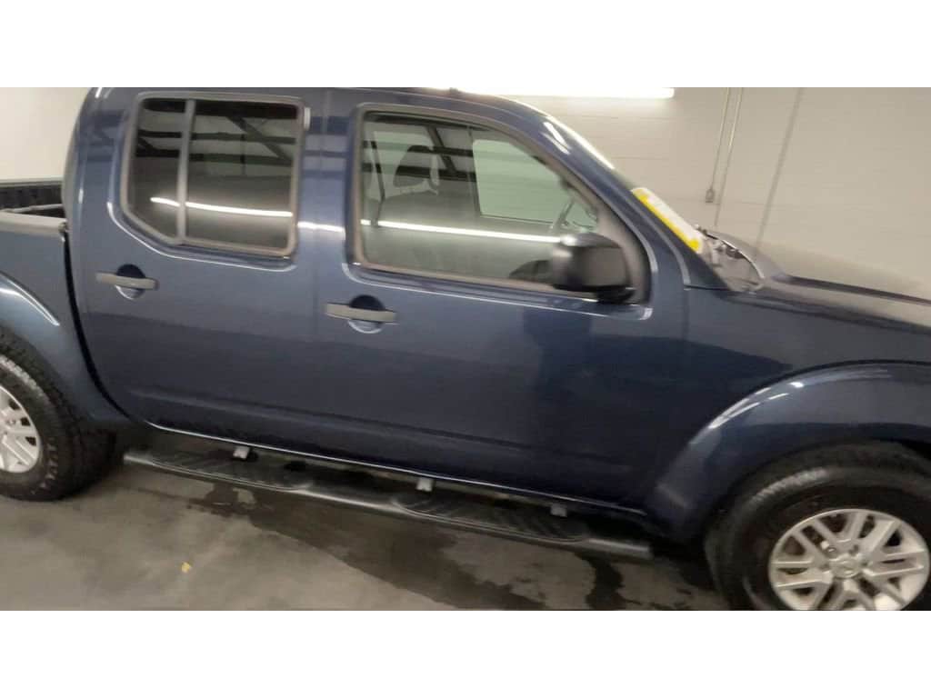 Used 2015 Nissan Frontier SV Truck Crew Cab