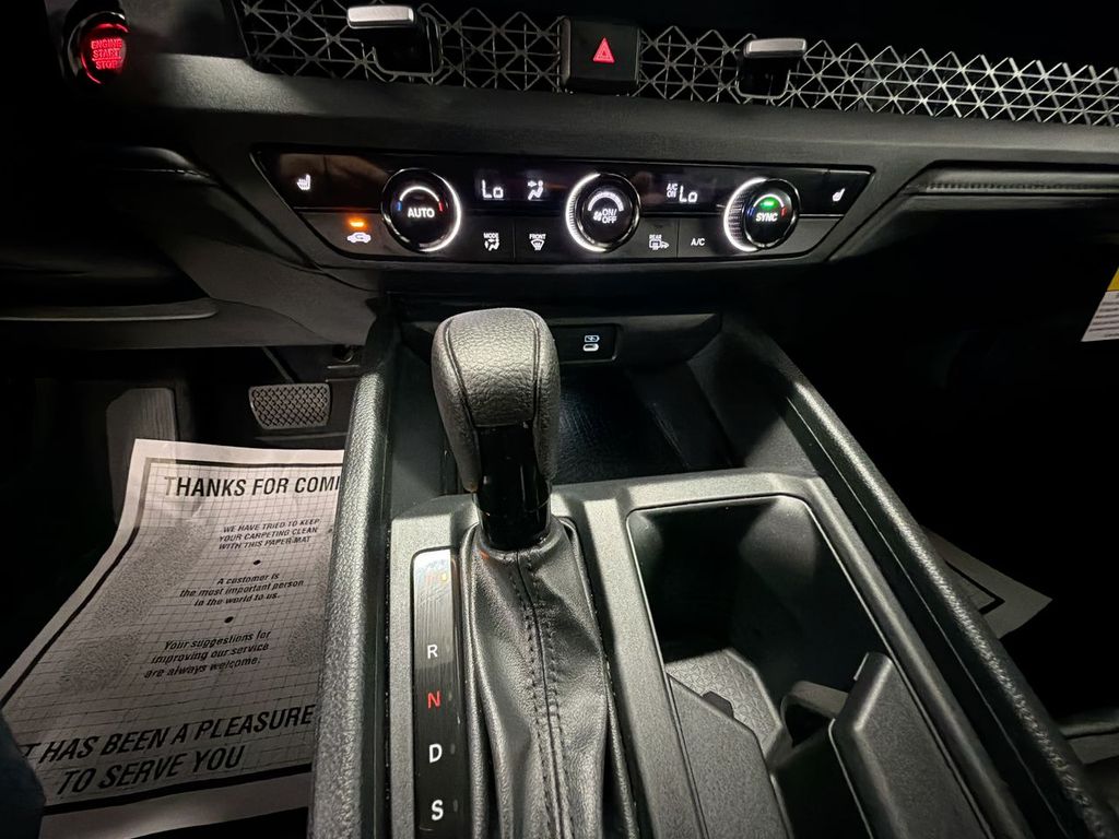2025 Honda Accord SE - Photo 15