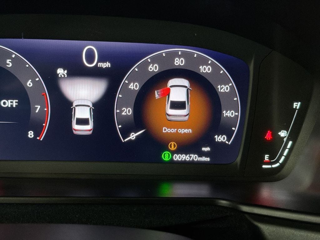 2025 Honda Accord SE - Photo 12