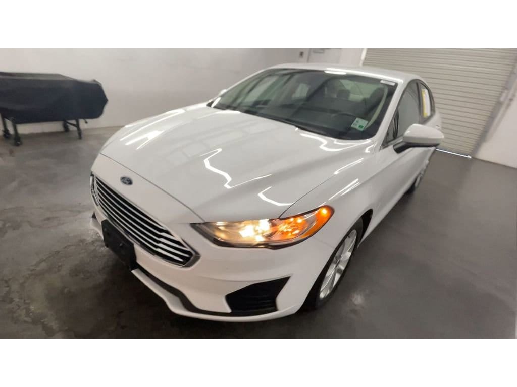 Used 2019 Ford Fusion SE Sedan