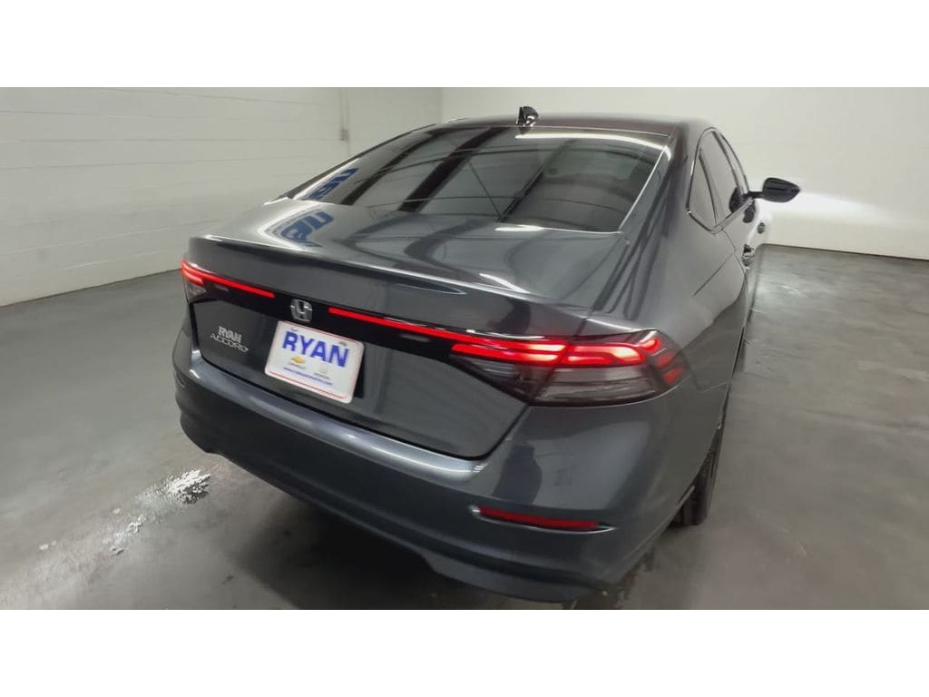 2025 Honda Accord SE - Photo 8